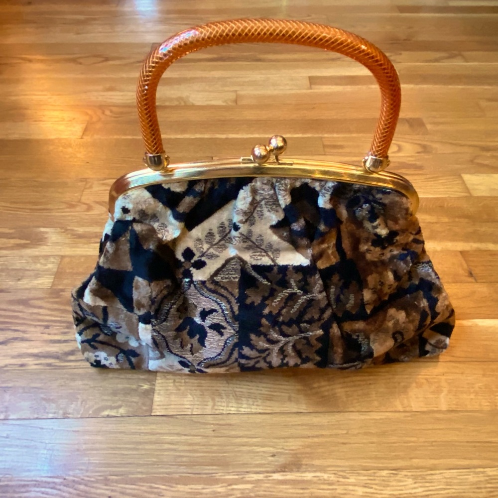 *** SOLD*** Vintage Tapestry Handbag - Picture 7 of 7
